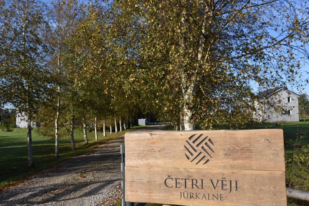 Готель Cetri Veji Юркалне Екстер'єр фото